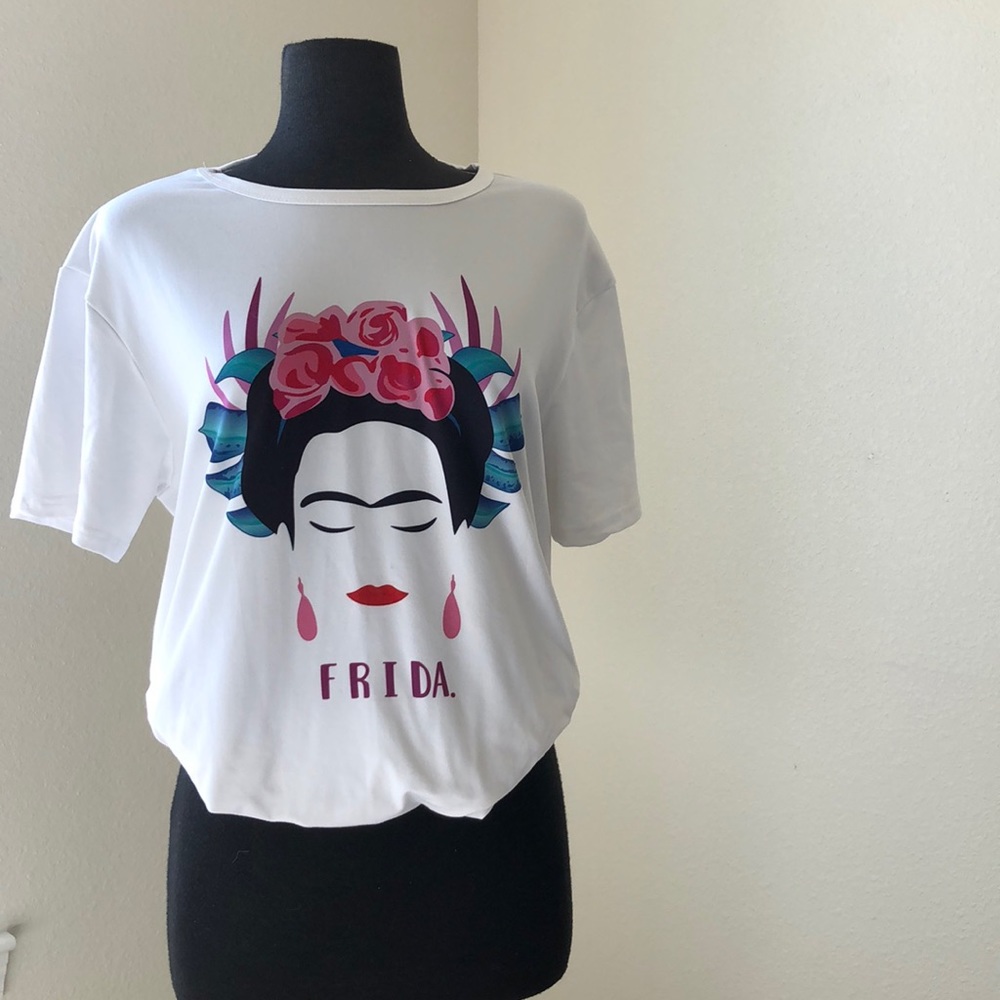 Frida Khalo graphic tee